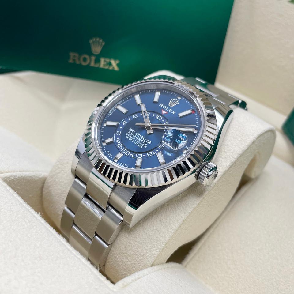Rolex Sky-Dweller 326934 – Blue Dial