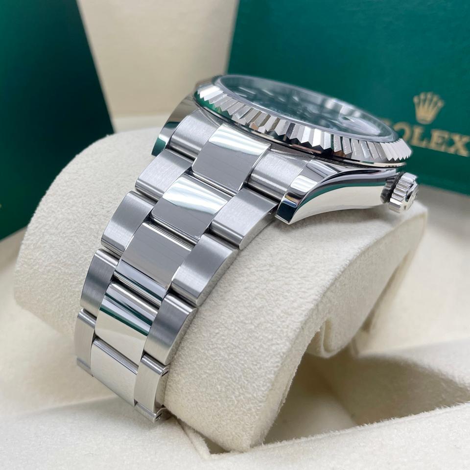 Rolex Sky-Dweller 326934 – Blue Dial