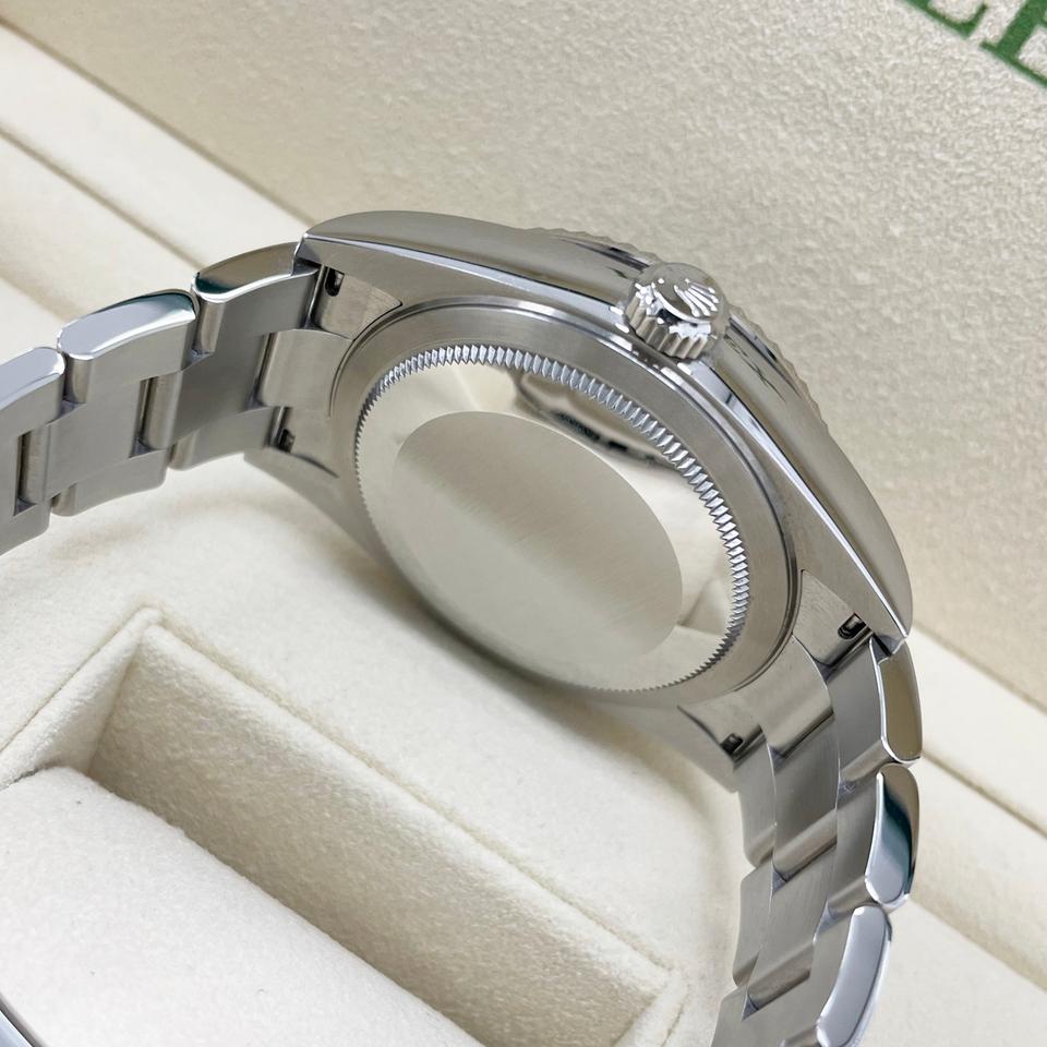 Rolex Sky-Dweller 326934 – Blue Dial