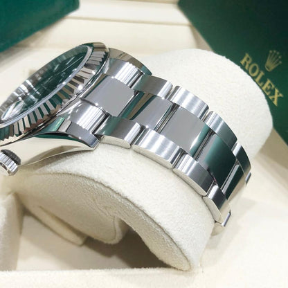 Rolex Sky-Dweller 326934 – Black Dial