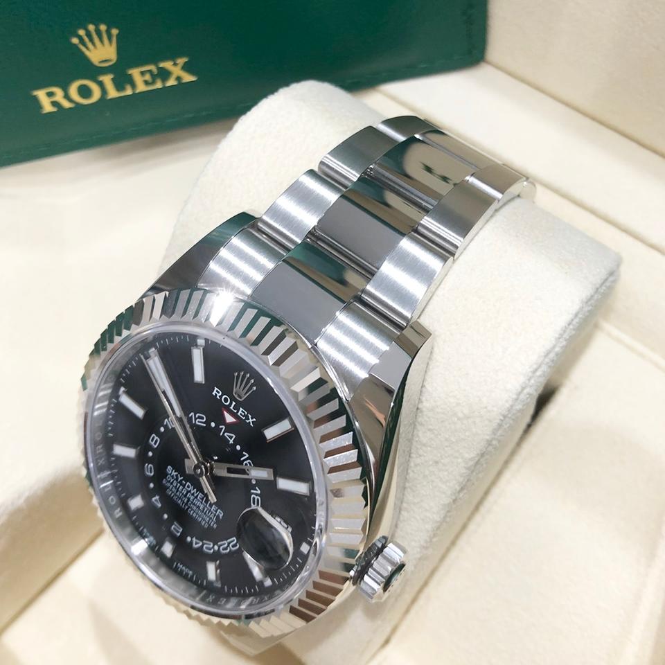 Rolex Sky-Dweller 326934 – Black Dial