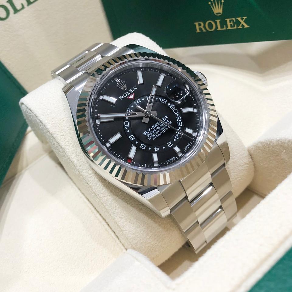 Rolex Sky-Dweller 326934 – Black Dial
