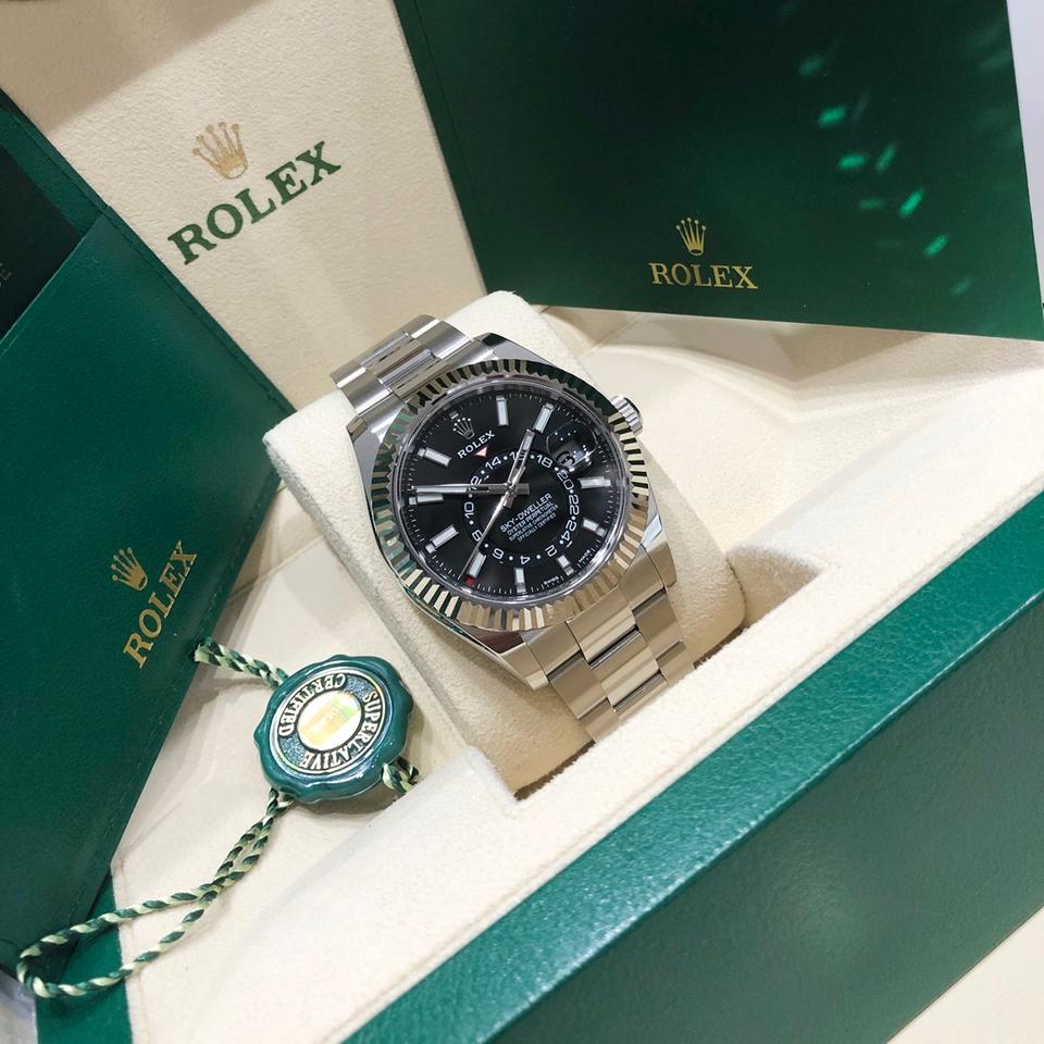 Rolex Sky-Dweller 326934 – Black Dial