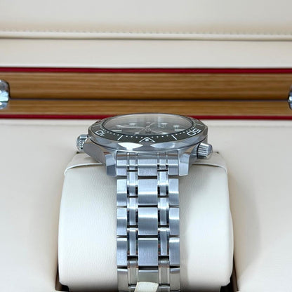 Omega Seamaster Diver 300M 210.30.42.20.10.001 – Green Dial