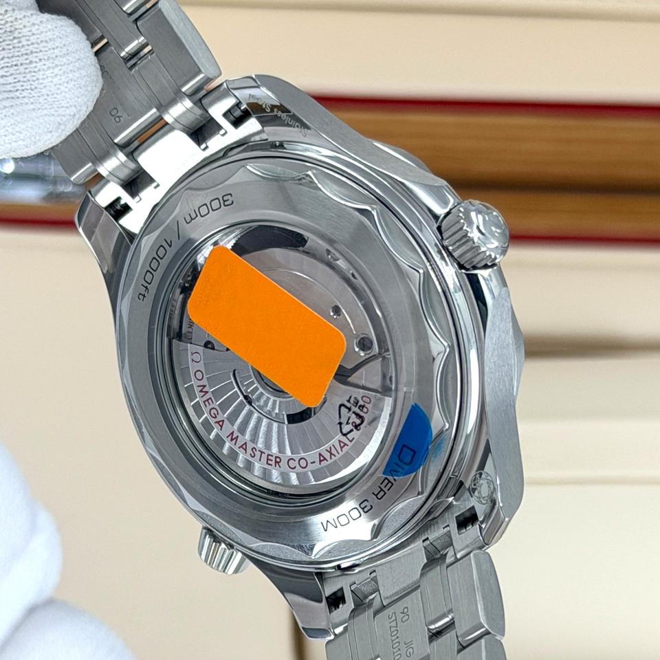Omega Seamaster Diver 300M 210.30.42.20.10.001 – Green Dial
