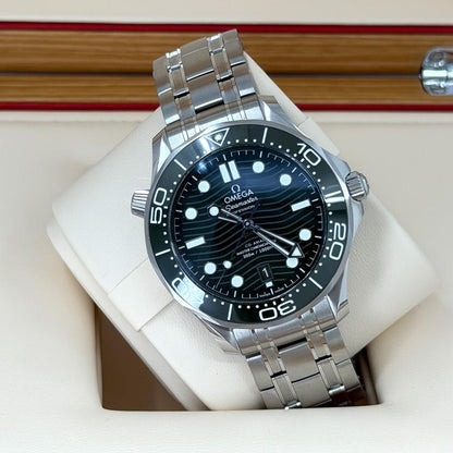 Omega Seamaster Diver 300M 210.30.42.20.10.001 – Green Dial
