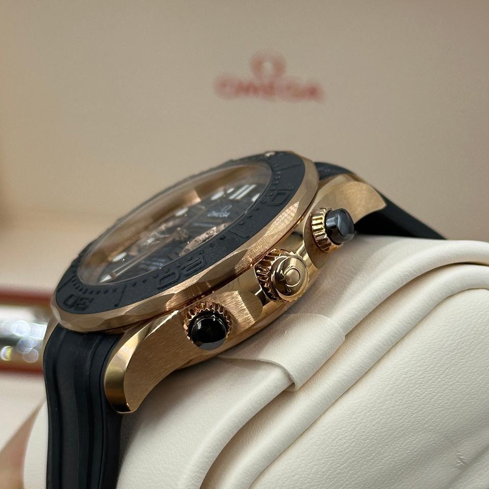 Omega Seamaster Diver 300M Master Chronometer Chronograph 210.62.44.51.01.001 – Black Dial