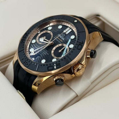 Omega Seamaster Diver 300M Master Chronometer Chronograph 210.62.44.51.01.001 – Black Dial