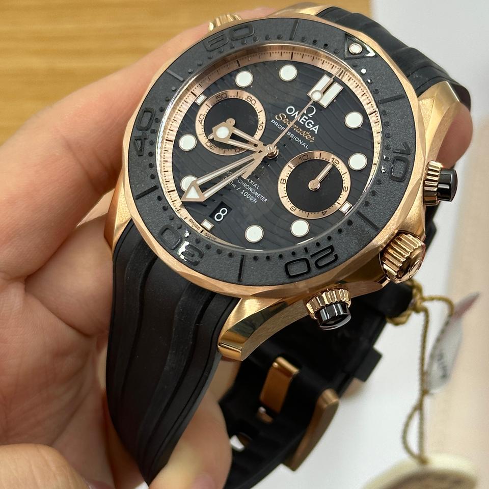 Omega Seamaster Diver 300M Master Chronometer Chronograph 210.62.44.51.01.001 – Black Dial