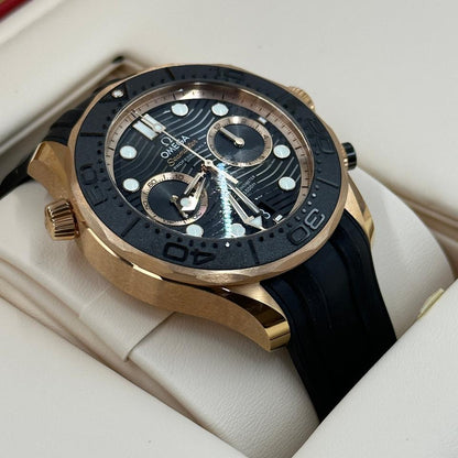 Omega Seamaster Diver 300M Master Chronometer Chronograph 210.62.44.51.01.001 – Black Dial