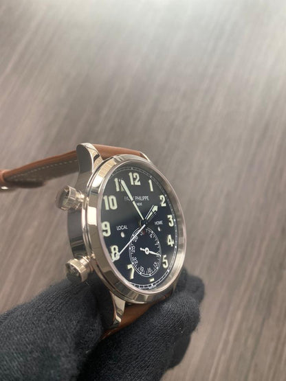 Patek Philippe Calatrava Pilot Travel Time 5524G-001 – Blue Dial