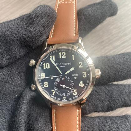 Patek Philippe Calatrava Pilot Travel Time 5524G-001 – Blue Dial