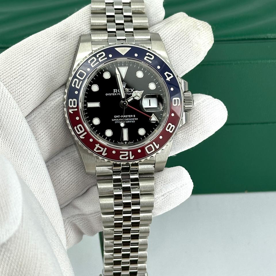 Rolex GMT-Master II 126710BLRO – Pepsi Dial
