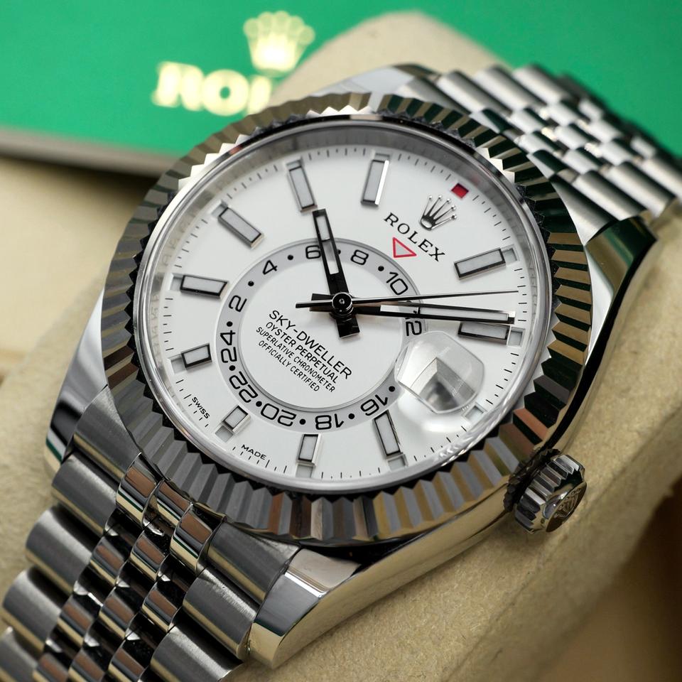 Rolex Sky-Dweller 326934 – White Dial
