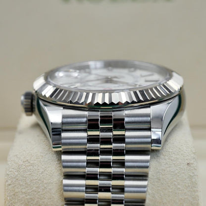 Rolex Sky-Dweller 326934 – White Dial