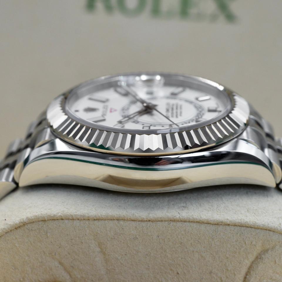 Rolex Sky-Dweller 326934 – White Dial