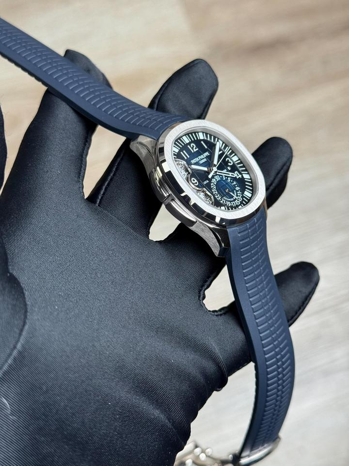 Patek Philippe Aquanaut Travel Time Advanced Research 5650G-001 – Blue Dial