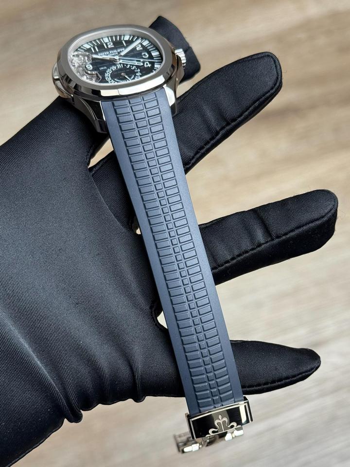 Patek Philippe Aquanaut Travel Time Advanced Research 5650G-001 – Blue Dial