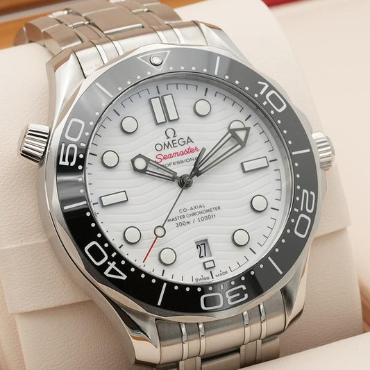 Omega Seamaster Diver 300M 210.30.42.20.04.001 – White Dial