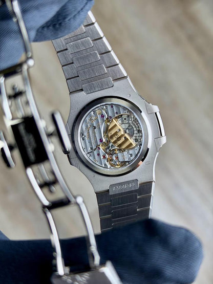 Patek Philippe Nautilus 5810/1G-001 – Blue Sunburst Dial