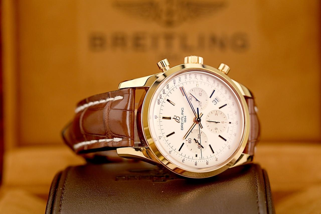 Breitling Transocean Chronograph RB015212/G738 – 18K Rose Gold