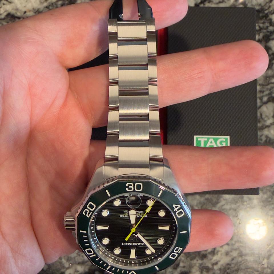TAG Heuer Aquaracer Professional 300 Date WBP5116.BA0013 – Green Dial