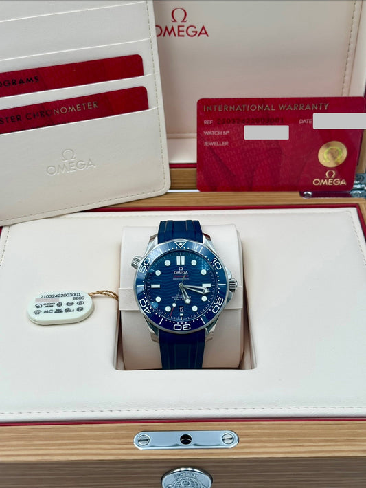 Omega Seamaster Diver 300M Master Co-Axial 42 210.32.42.20.03.001 – Blue Dial