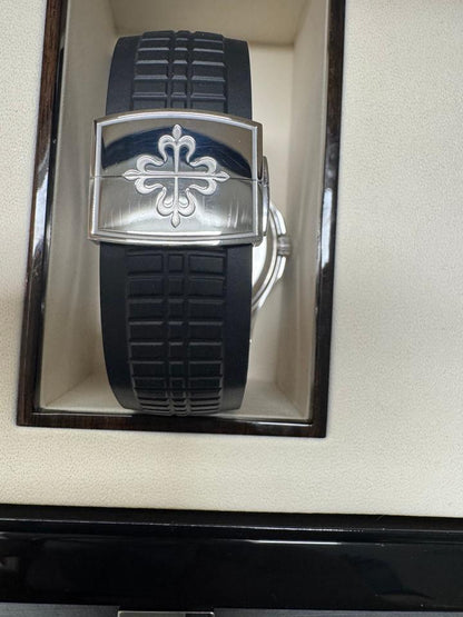Patek Philippe Aquanaut 5167A – Grey Dial