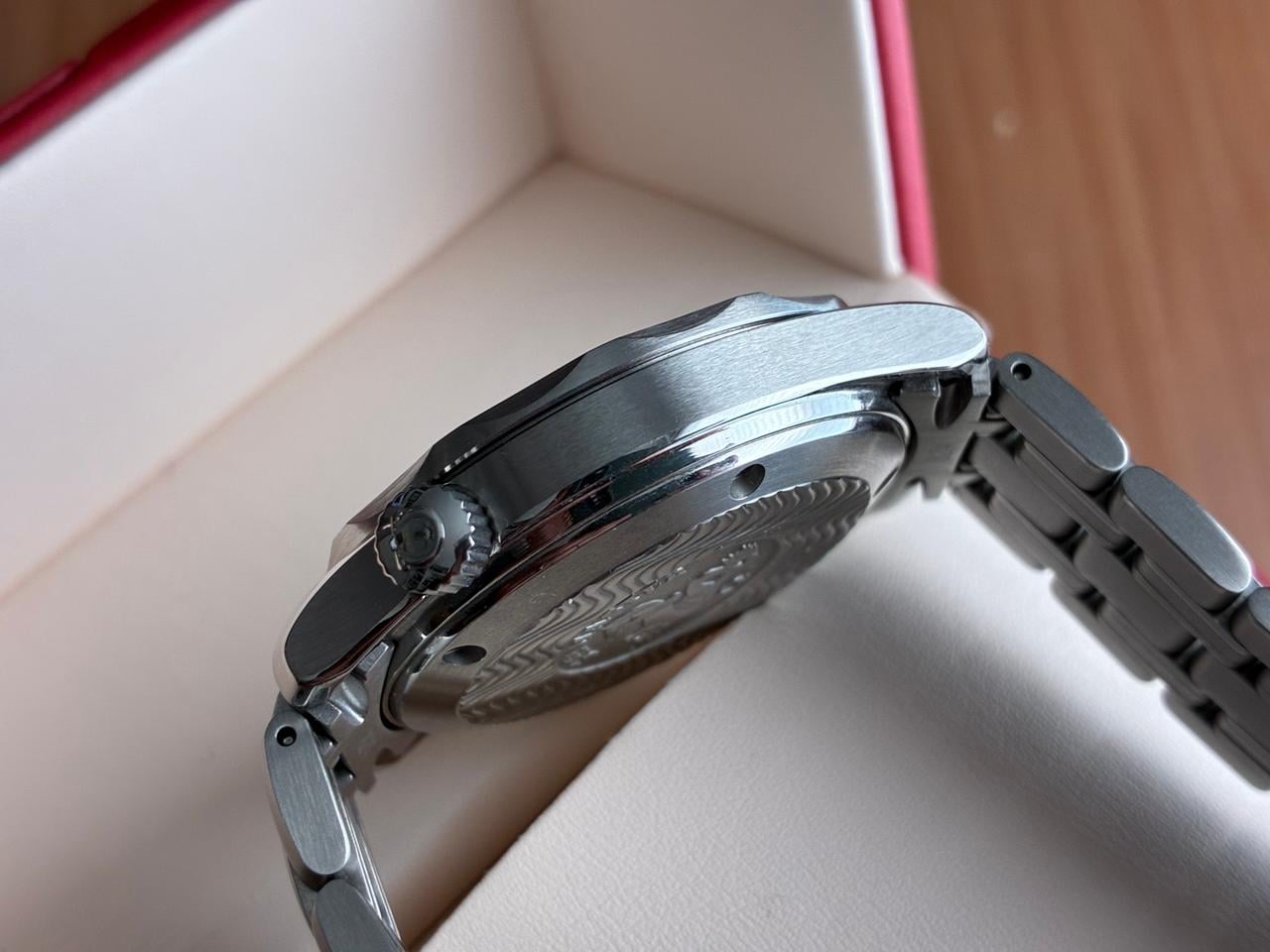 Omega Seamaster Diver 300M 2551.80.00 – Blue Dial
