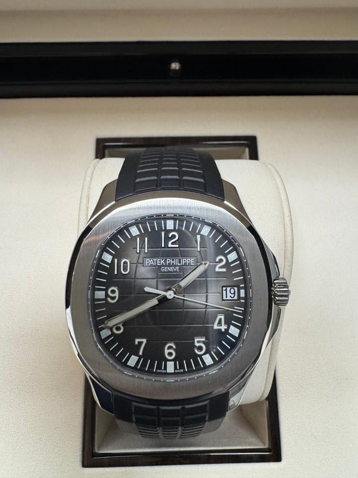 Patek Philippe Aquanaut 5167A – Grey Dial