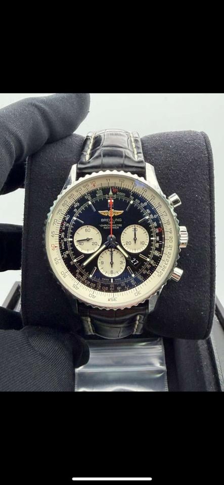 Breitling Navitimer 01 AB012721/BD09 – Black Dial