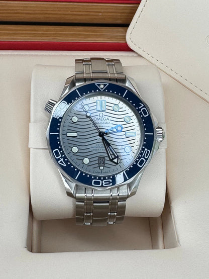 Omega Seamaster Diver 300M 210.30.42.20.06.001 – Grey Dial