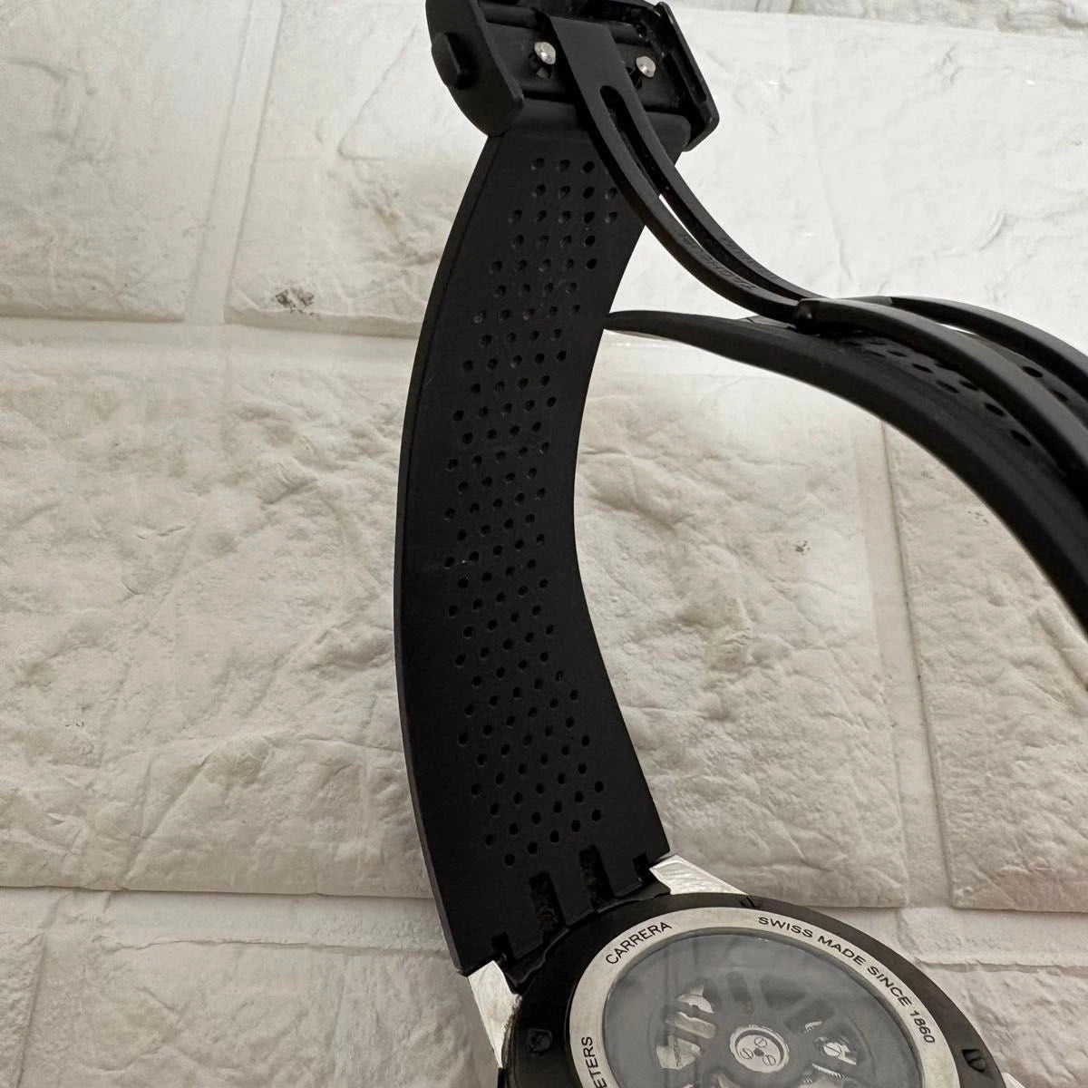 TAG Heuer Carrera Calibre Heuer 01 CAR2A1Z.FT6044 – Black/Red Skeleton Dial