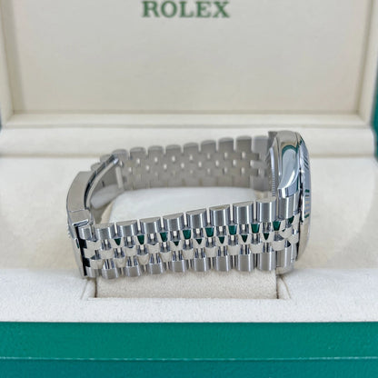 Rolex Datejust 41 126334-0010 – White Dial