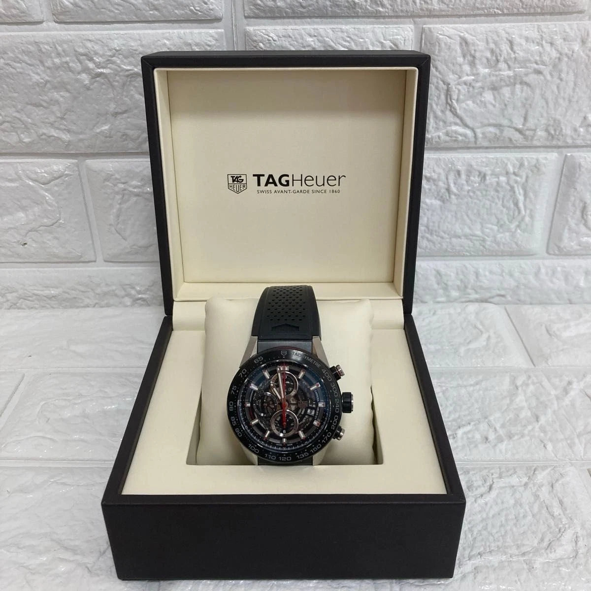TAG Heuer Carrera Calibre Heuer 01 CAR2A1Z.FT6044 – Black/Red Skeleton Dial