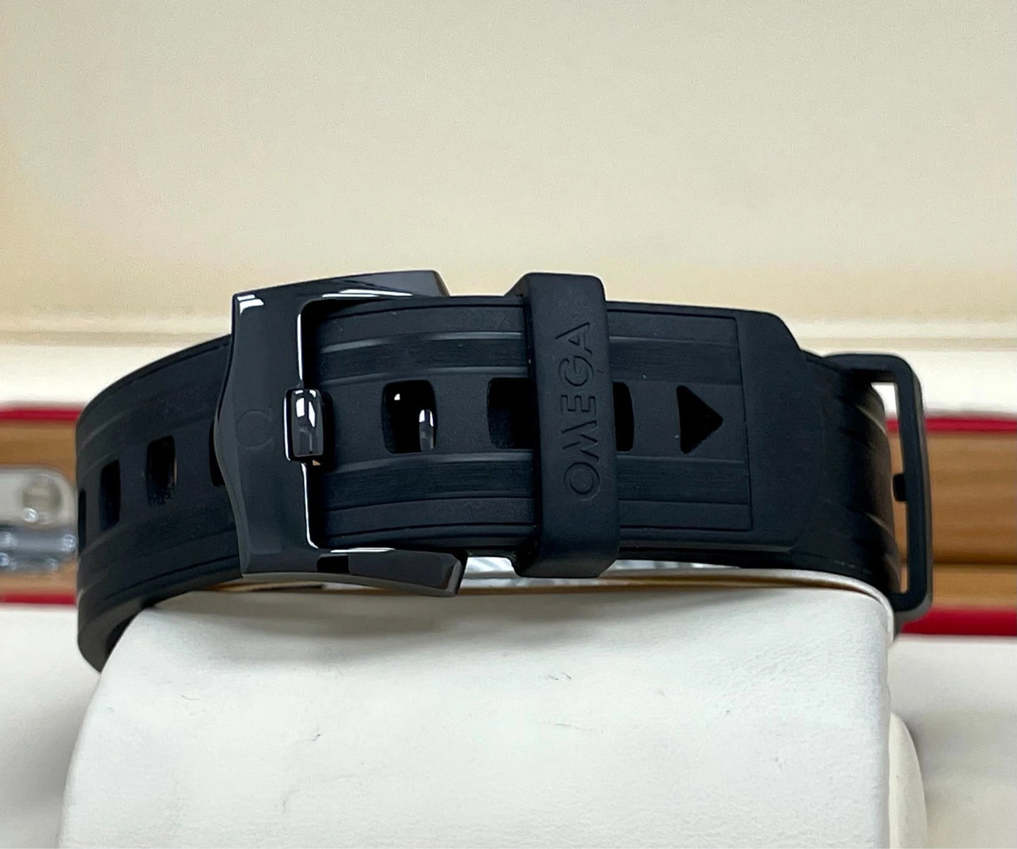 Omega Seamaster Diver 300M 210.92.44.20.01.001 – Black Ceramic/Titanium