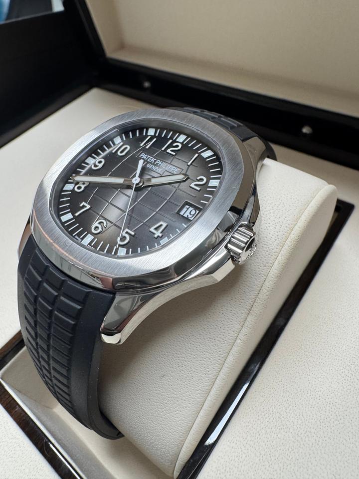 Patek Philippe Aquanaut 5167A – Grey Dial